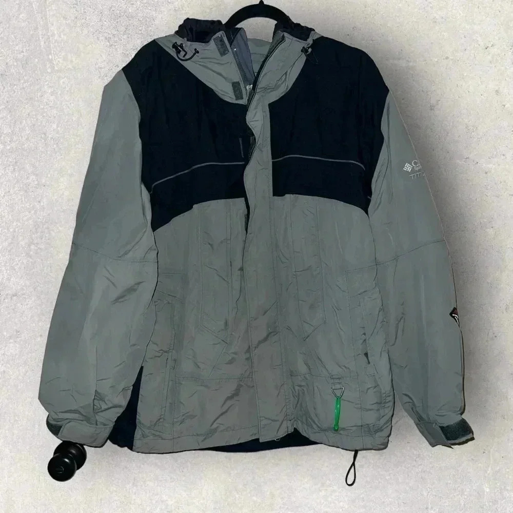Columbia titanium‎ coat size large